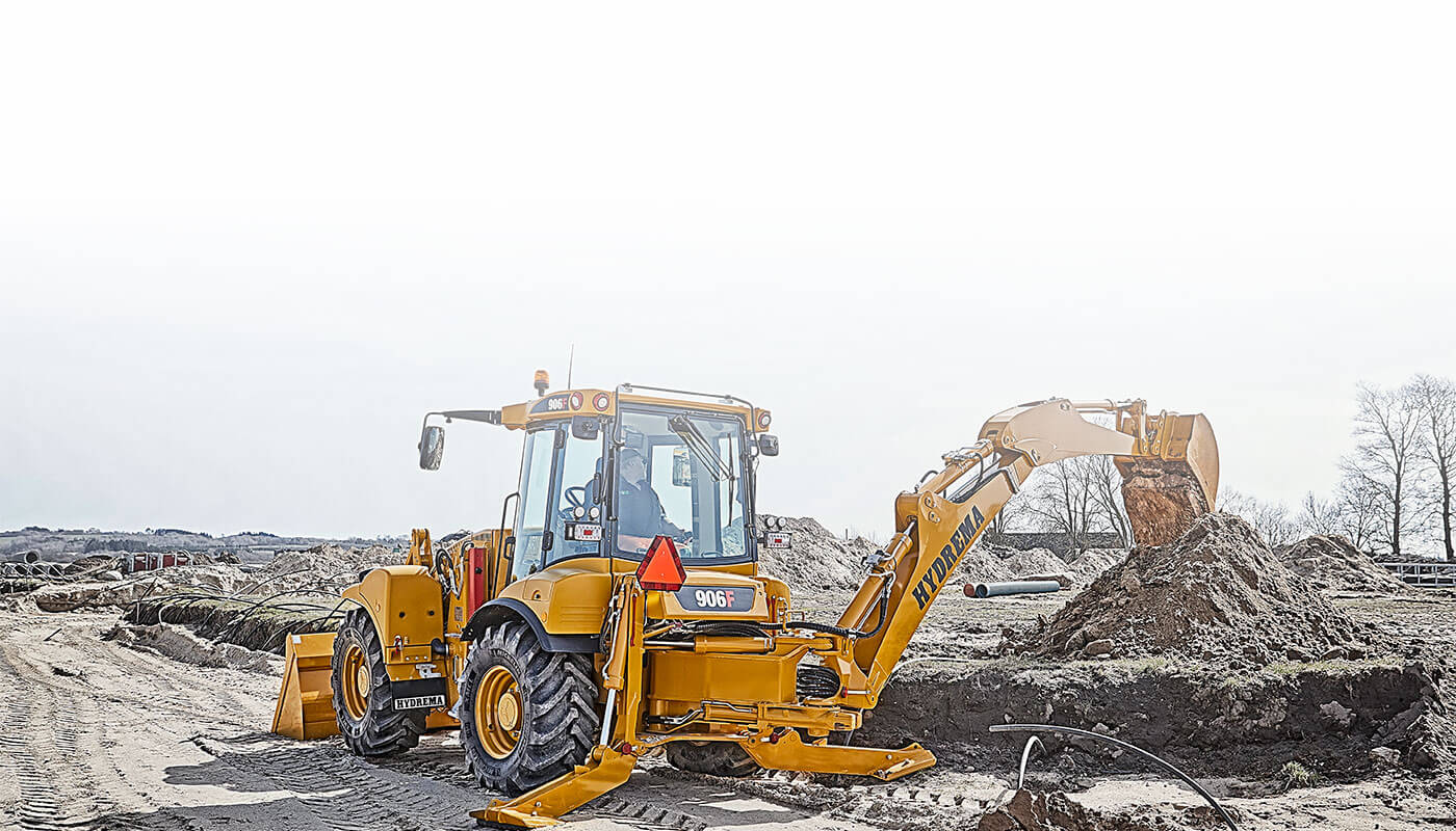 hydrema_900F-series_backhoe_loader.topbanner-2.jpg